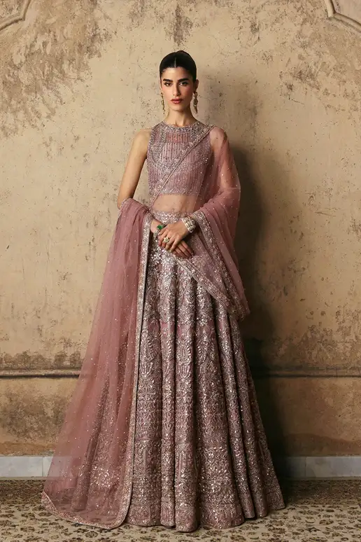 Faiza Saqlain - Prenia